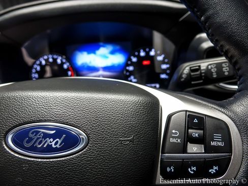 Used 2022 Ford Explorer XLT w/ Equipment Group 202A image 21