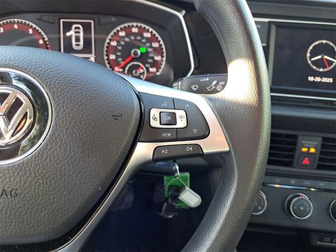 Used 2021 Volkswagen Jetta S w/ Driver Assistance Package image 20