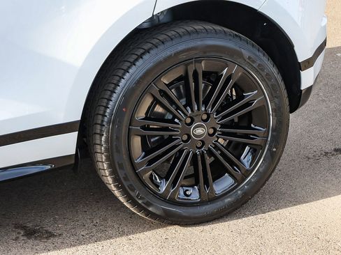 New 2026 Land Rover Range Rover Evoque Dynamic SE image 10