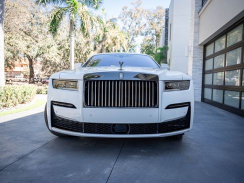 Used 2022 Rolls-Royce Ghost Black Badge AWD/4WD image 19