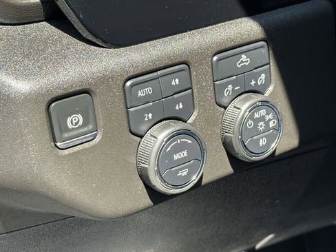 Used 2024 Chevrolet Silverado 1500 RST AWD/4WD image 15