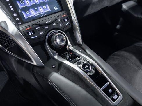 Used 2017 Acura NSX AWD/4WD image 48