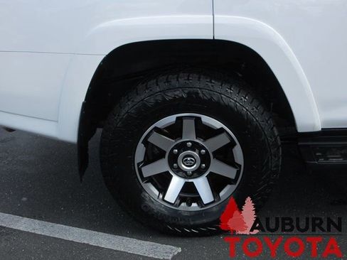Certified 2024 Toyota 4Runner TRD Off-Road Premium image 5