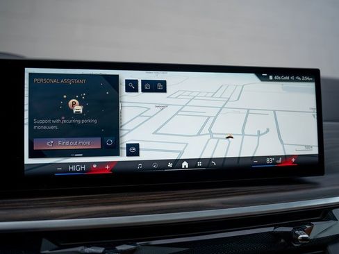 Used 2025 BMW X7 xDrive40i w/ M Sport Package image 26