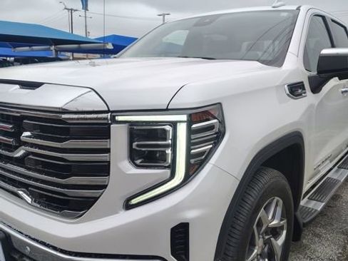 Used 2024 GMC Sierra 1500 SLT w/ SLT Premium Plus Package image 2