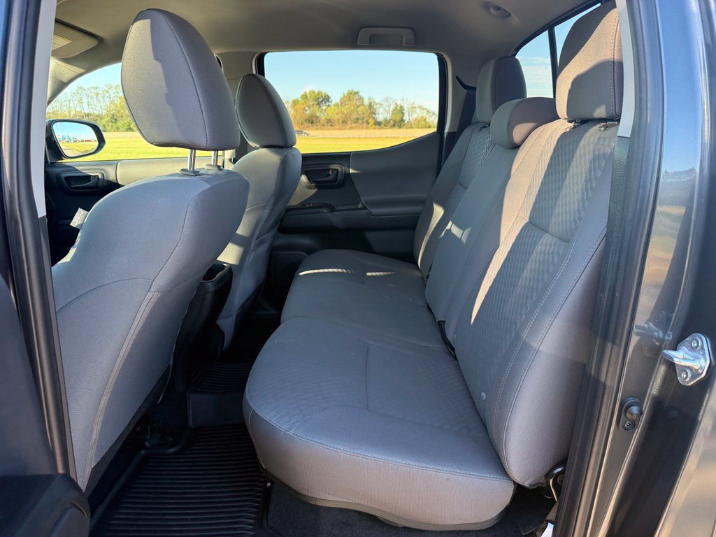 Used 2023 Toyota Tacoma SR AWD/4WD image 11