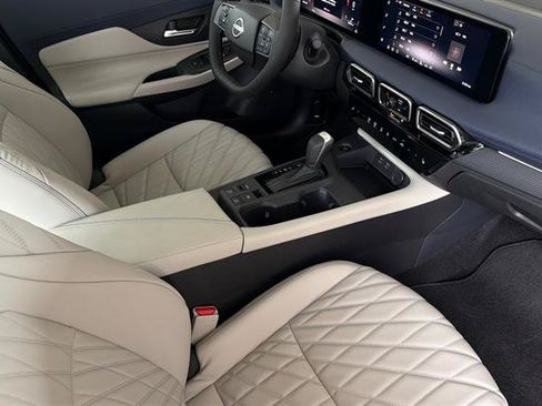 New 2026 Nissan Sentra SL w/ Floor Mat Package FWD image 16