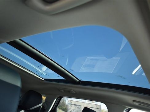 New 2026 Kia Sportage EX w/ EX Panorama Roof Package image 14