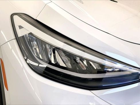 Certified 2022 Volkswagen ID.4 Pro RWD image 10