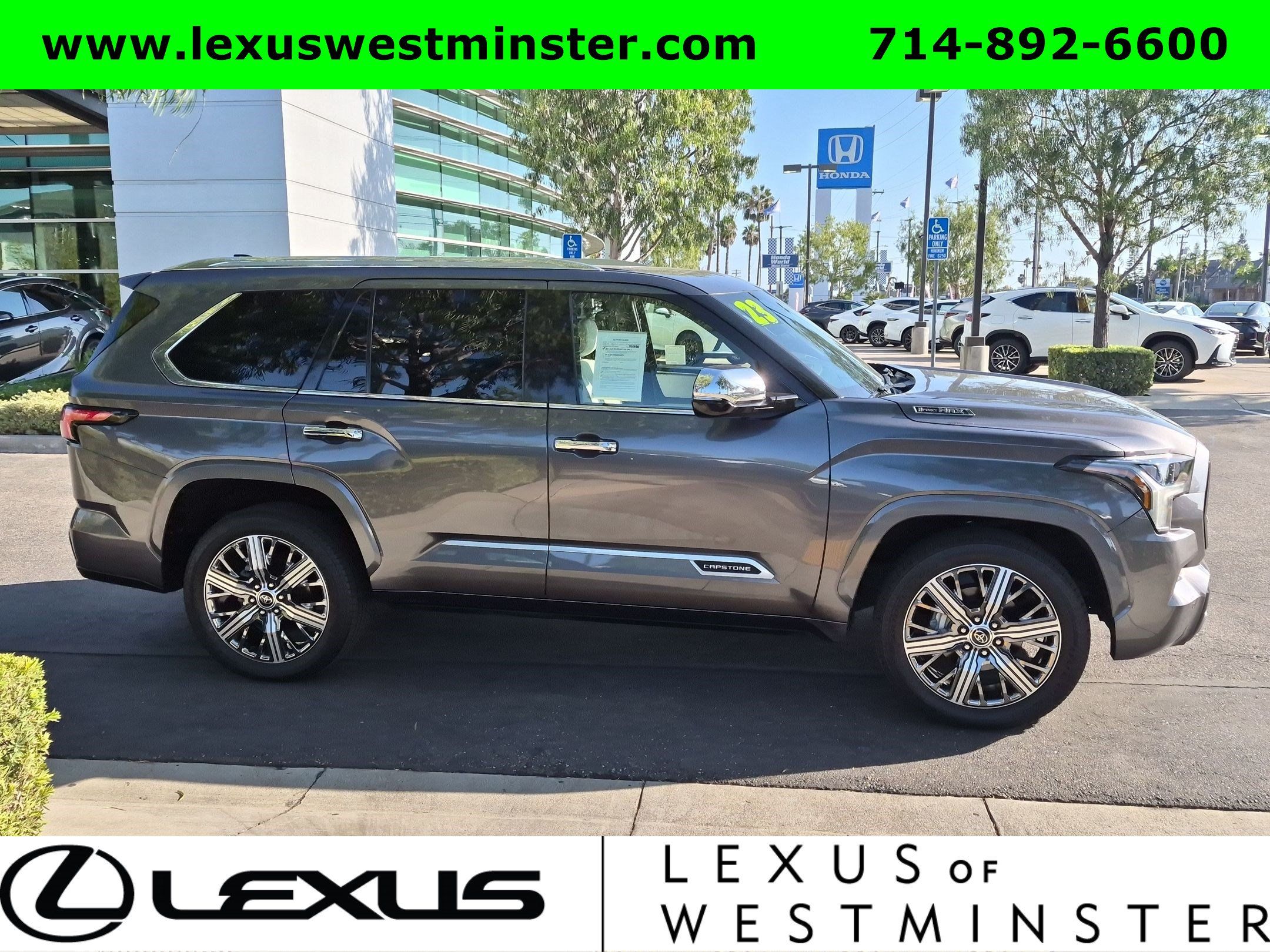 Used 2023 Toyota Sequoia Capstone AWD/4WD image 4
