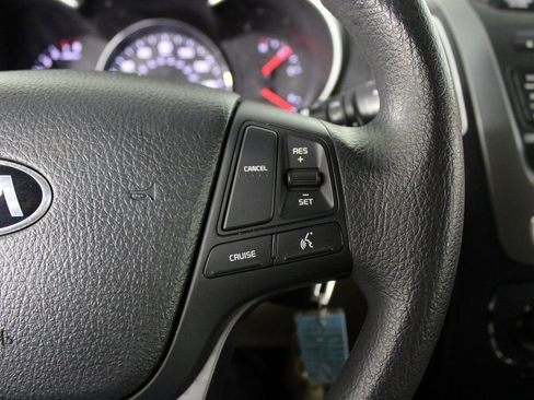 Used 2014 Kia Sorento LX image 21