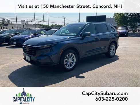 Used 2025 Honda CR-V EX image 3