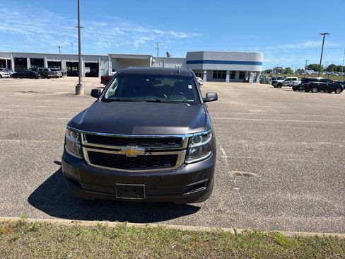 Used 2017 Chevrolet Tahoe LT AWD/4WD image 2
