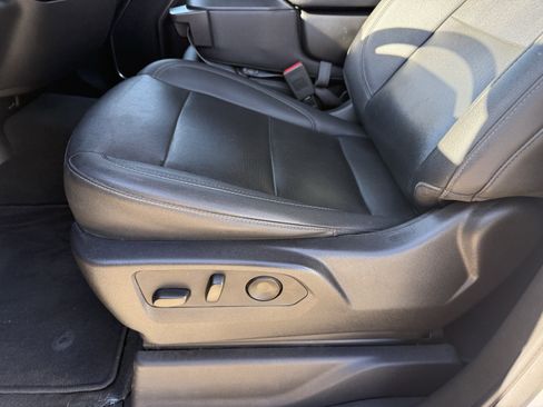 Used 2024 GMC Sierra 1500 SLT image 23