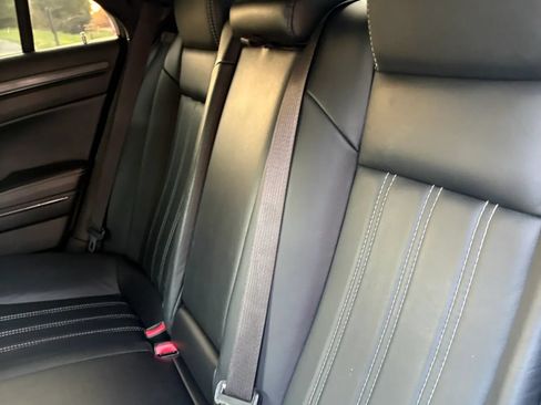 Used 2015 Chrysler 300 S AWD/4WD image 29