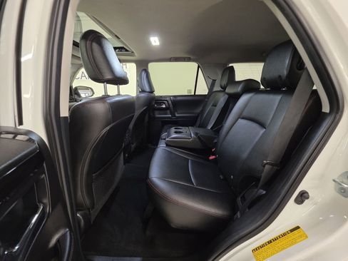 Used 2020 Toyota 4Runner TRD Off-Road Premium w/ Moonroof Package AWD/4WD image 9