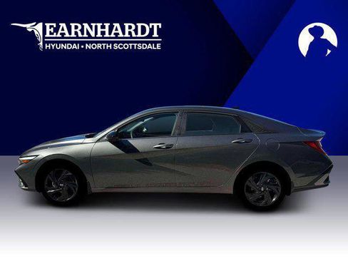 New 2026 Hyundai Elantra SEL Sport Premium image 3