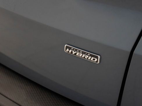 Used 2023 Ford Escape SE image 11