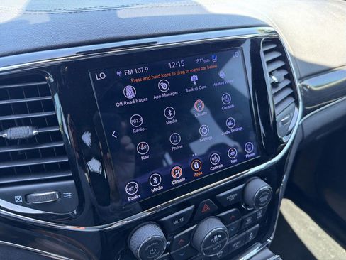 Used 2019 Jeep Grand Cherokee Overland AWD/4WD image 29