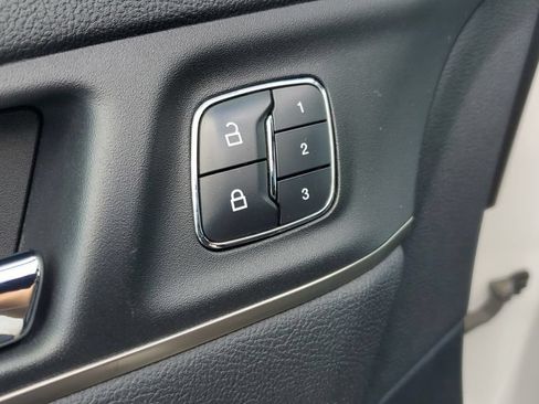 Used 2016 Lincoln MKC Reserve w/ Lincoln MKC Climate Package AWD/4WD image 7