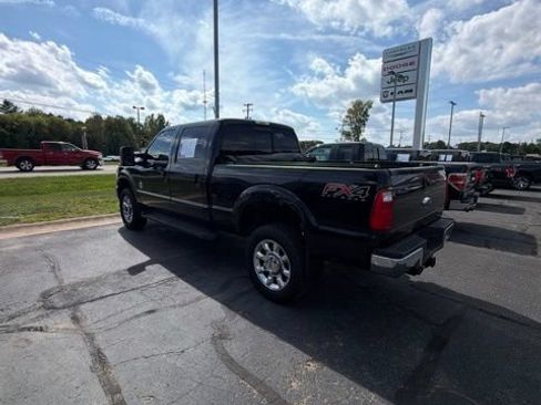 Used 2016 Ford F250 Lariat w/ Lariat Ultimate Package AWD/4WD image 2