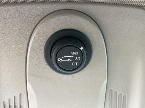 Used 2017 Chevrolet Equinox LT w/ Convenience Package FWD image 21