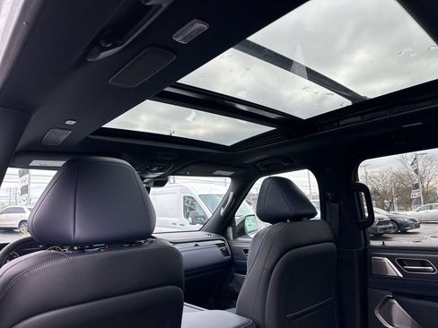 New 2026 INFINITI QX80 4WD w/ Sport Exterior Package image 38