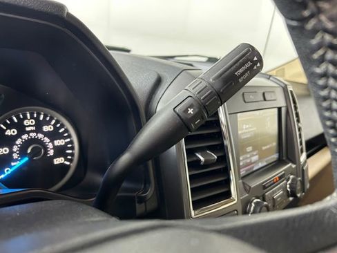 Used 2015 Ford F150 XLT w/ Equipment Group 302A Luxury image 21