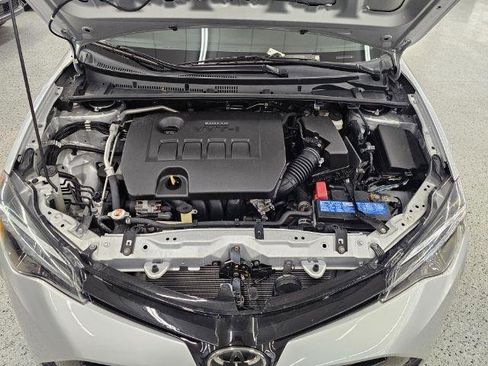 Used 2018 Toyota Corolla LE image 40