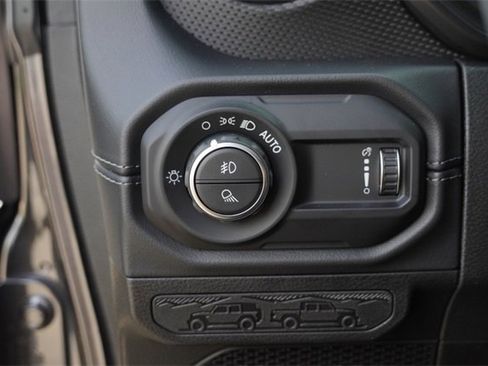 New 2025 Jeep Gladiator Rubicon w/ Convenience Group image 20