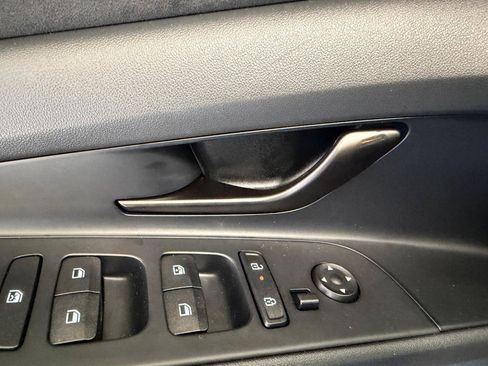 Used 2025 Hyundai Elantra N FWD image 13