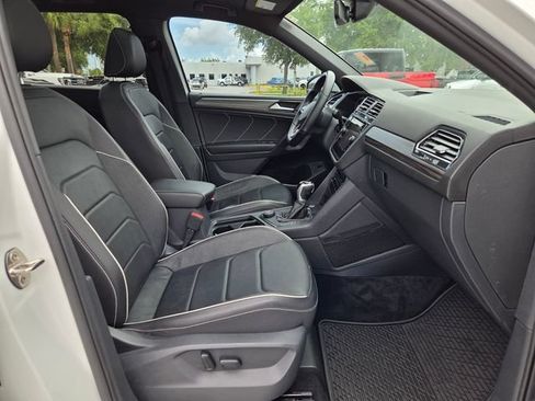 Used 2022 Volkswagen Tiguan SEL R-Line AWD/4WD image 21