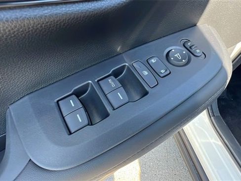 New 2026 Honda HR-V LX image 20