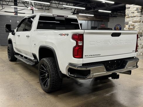 Used 2020 Chevrolet Silverado 2500 LTZ w/ LTZ Plus Package AWD/4WD image 10