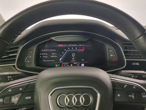Used 2023 Audi Q7 3.0T Prestige image 33