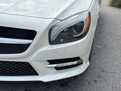 Used 2015 Mercedes-Benz SL 550 image 9