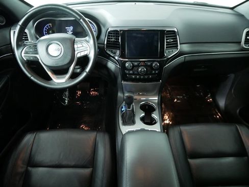Used 2020 Jeep Grand Cherokee Limited AWD/4WD image 19
