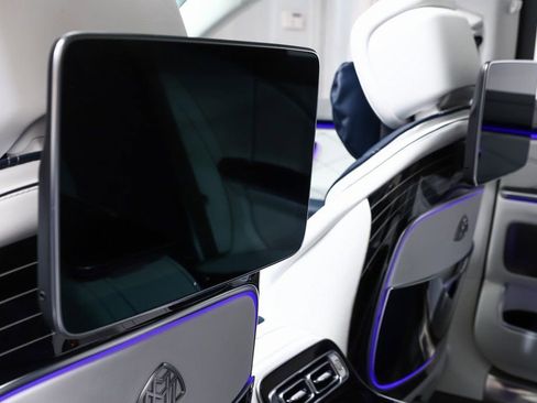 Used 2024 Mercedes-Benz Maybach S 680 4MATIC image 11