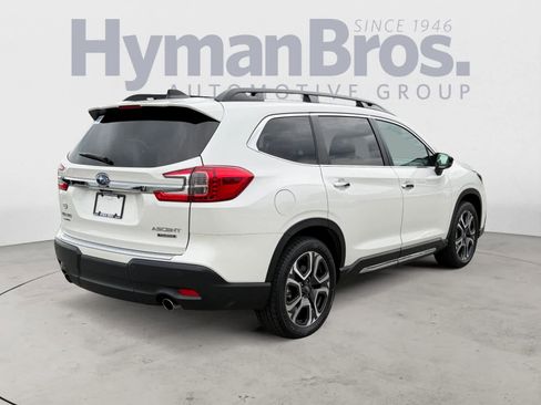 Certified 2024 Subaru Ascent Touring AWD/4WD image 3