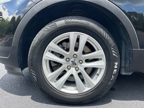 Used 2018 Ford Explorer XLT AWD/4WD image 5