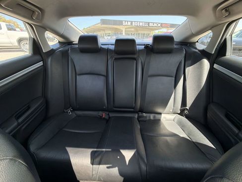 Used 2019 Honda Civic EX-L image 14