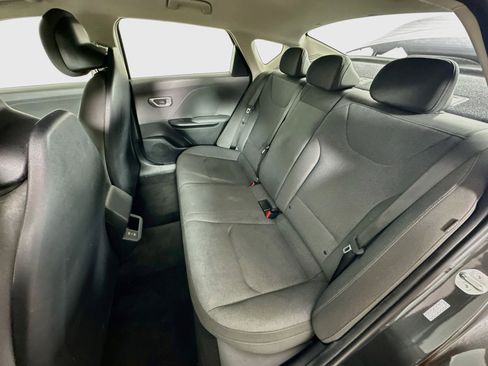 Used 2025 Kia K4 FWD image 26