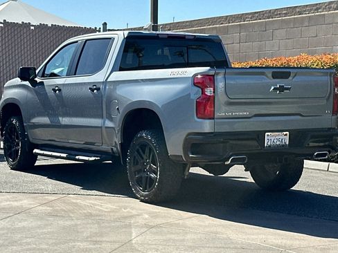 Used 2026 Chevrolet Silverado 1500 LT Trail Boss w/ LT Trail Boss Premium Package AWD/4WD image 6