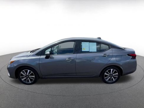 Used 2025 Nissan Versa SV FWD image 8