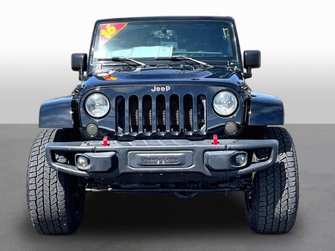 Used 2016 Jeep Wrangler Unlimited Rubicon AWD/4WD image 3