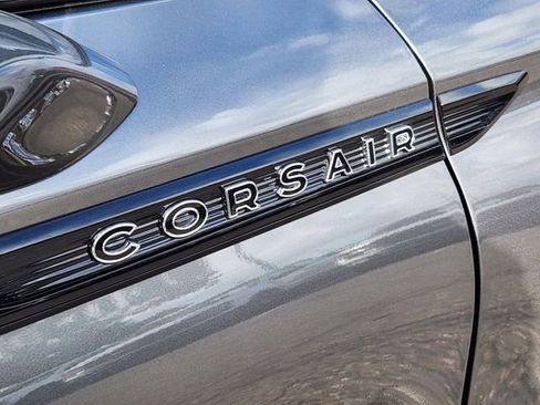 New 2026 Lincoln Corsair Reserve w/ Jet Appearance Package image 17