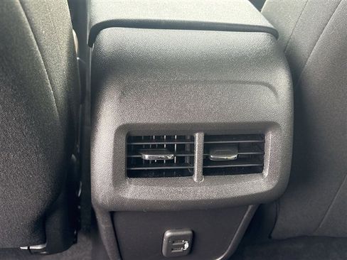 Used 2024 Chevrolet Equinox LT w/ LPO, Floor Liner Package image 20