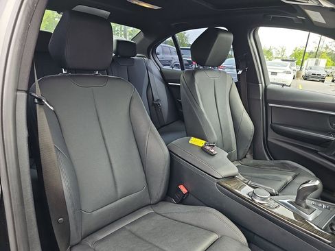Used 2018 BMW 330i Sedan RWD image 13