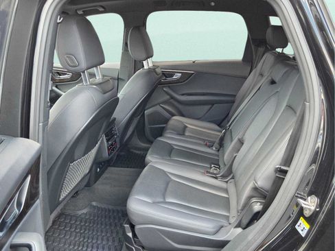 Used 2022 Audi Q7 3.0T Prestige w/ Prestige Package AWD/4WD image 11