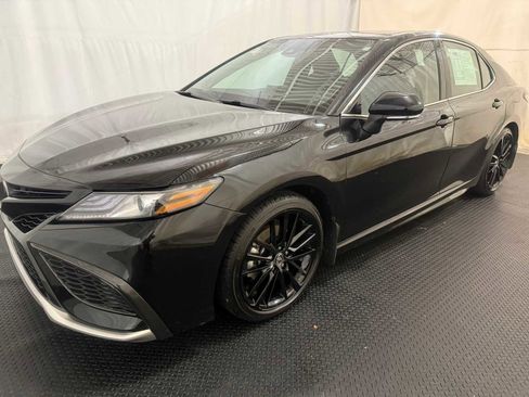 Certified 2022 Toyota Camry XSE image 6